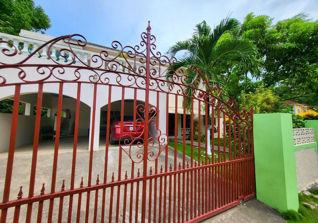 Green'S Palace Jamaica Oracabessa Eksteriør billede