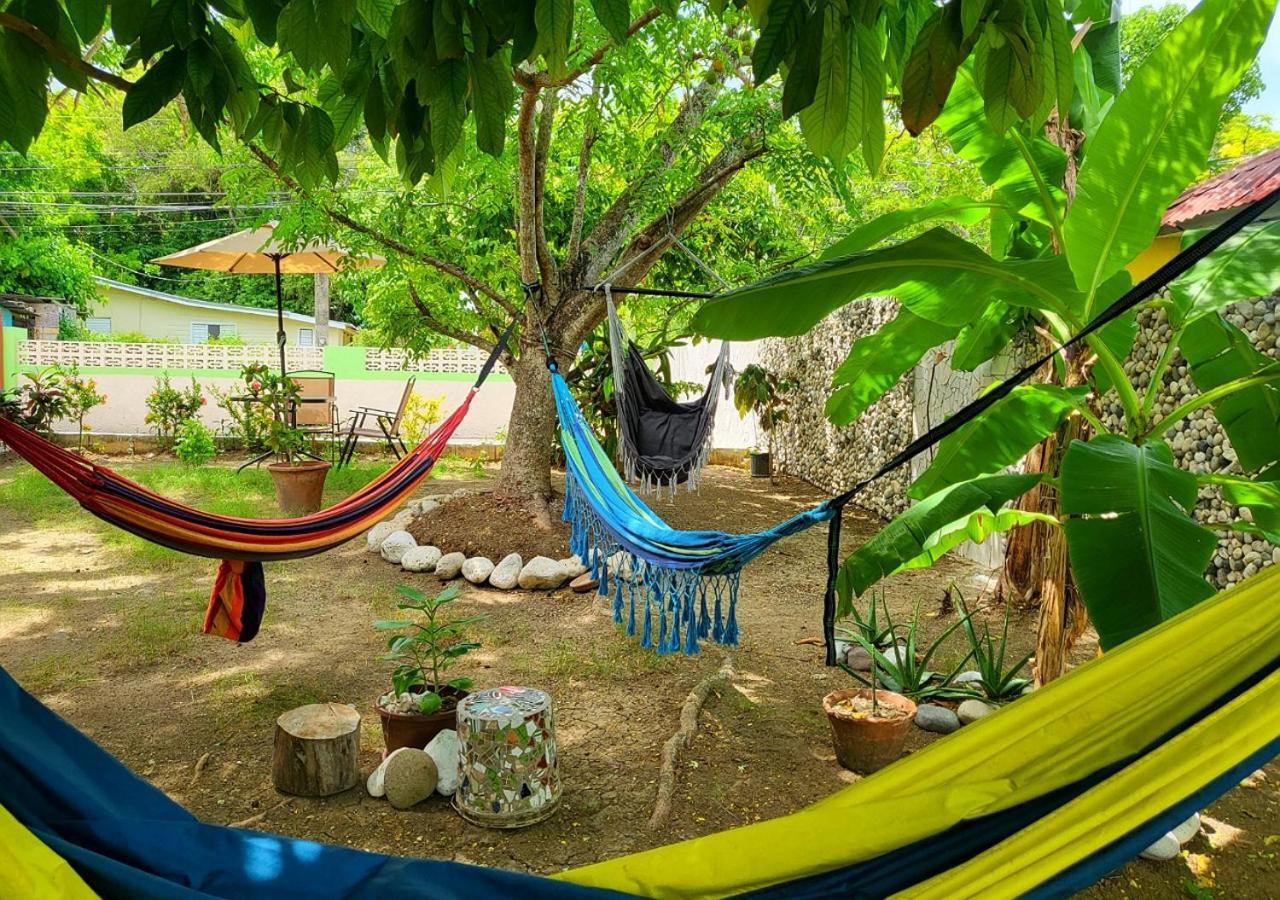 Green'S Palace Jamaica Oracabessa Eksteriør billede